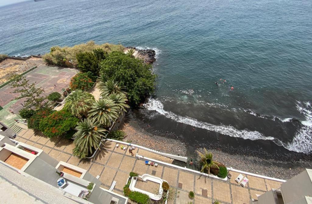 Apartamentos Playa Chica / Playa Las Gaviotas Santa Cruz de Tenerife Bagian luar foto