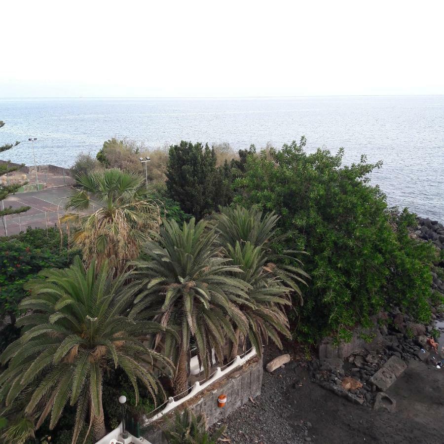 Apartamentos Playa Chica / Playa Las Gaviotas Santa Cruz de Tenerife Bagian luar foto